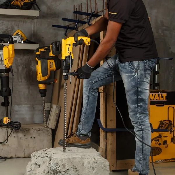  DeWalt D25032B-IN 22 mm 2 Mode SDS Plus Rotary Hammer Supplier