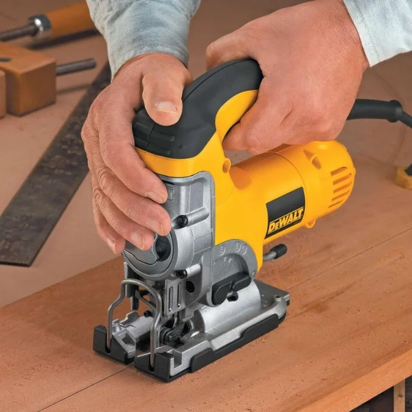 DEWALT DW331K-B1 701W Variable Speed Jigsaw Supplier