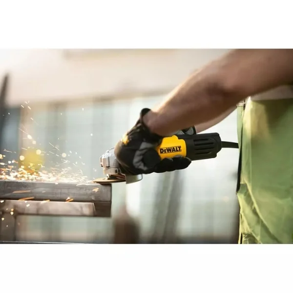 DeWalt DWE750S-IN 750W 100 mm Ultra Slim Small Angle Grinder Supplier