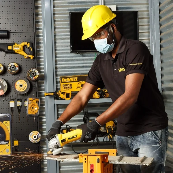DeWalt DWE8300S-IN 1010W 100 mm Small Angle Grinder Supplier
