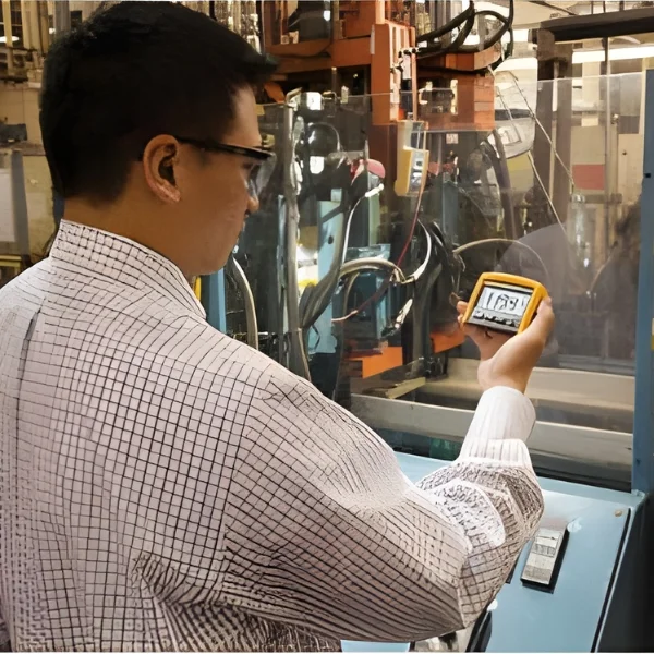 Fluke 233 Remote Display Digital Multimeter Supplier