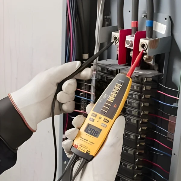 Fluke T+ Pro Electrical Tester Kit (with 1AC) Supplier