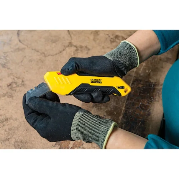 Stanley FMHT10369 FatMax Bi-Material Auto Retract Knife Supplier